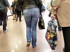 Going to the MILF's ass