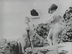 Three Naked Girls and Gloryhole in Beach Cabin (Vintage)