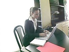 Secretary gets her cunt banged